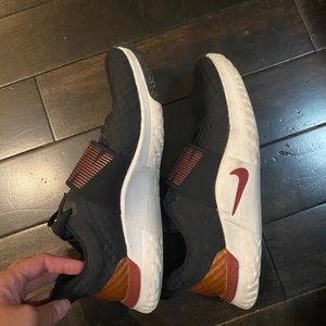 Nike workout/running shoes